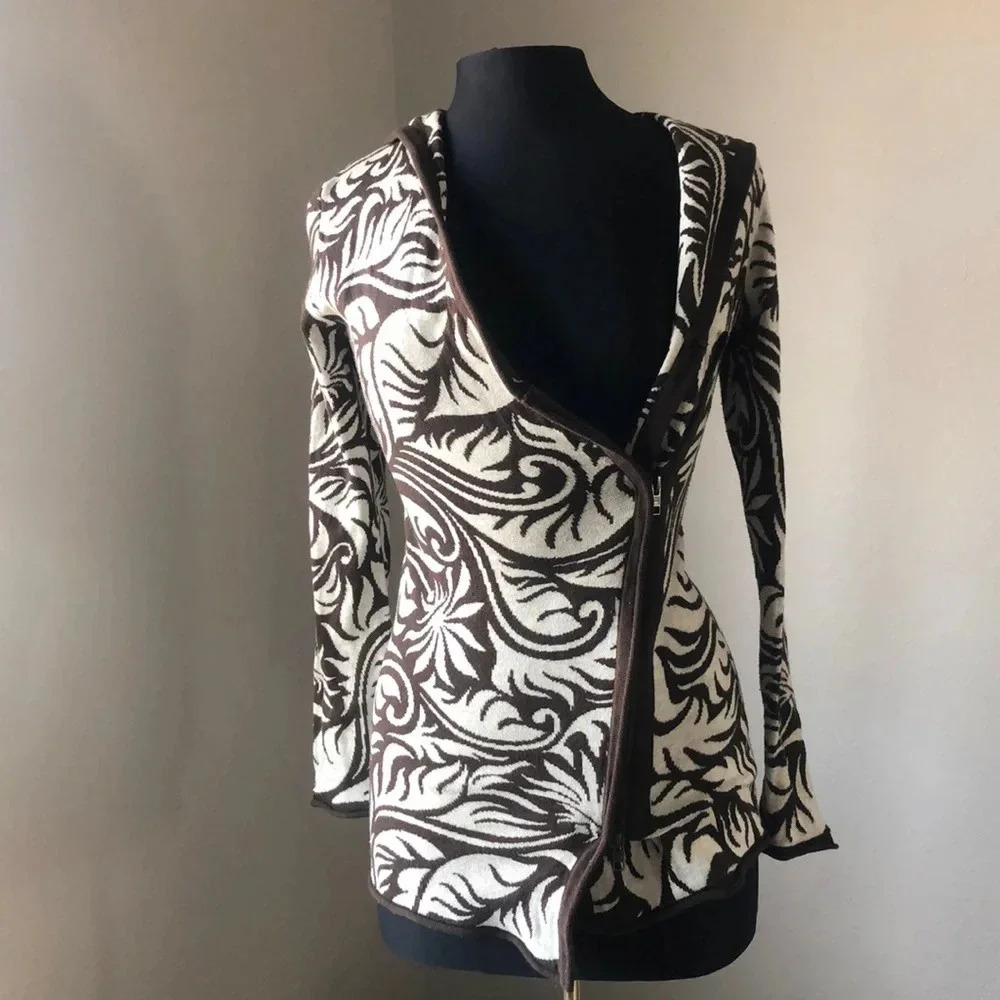 Avalanche Brown & Cream Sweater S